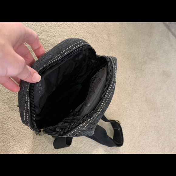 Never used purse. Make an offer! - Picture 4 of 5